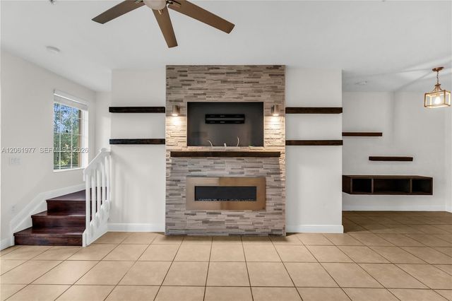 936 SW 147th Ave 2903, Pembroke Pines, FL 33027