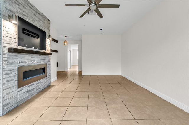 936 SW 147th Ave 2903, Pembroke Pines, FL 33027