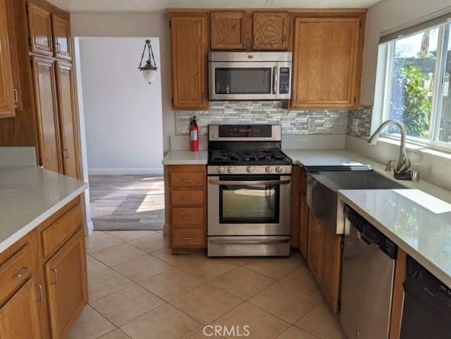 15073 Cornflower Court, Fontana, CA 92336
