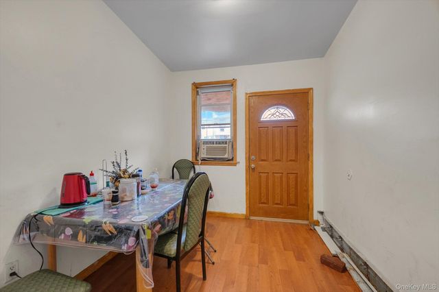 108-13 37 Ave, Corona, NY 11368