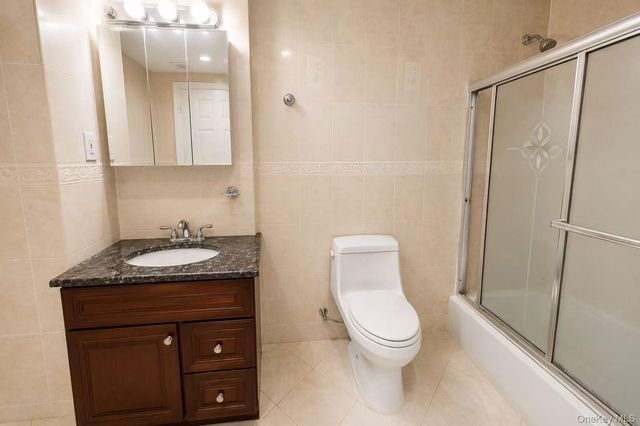 108-13 37 Ave, Corona, NY 11368