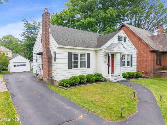1548 Myron Street, Niskayuna, NY 12309