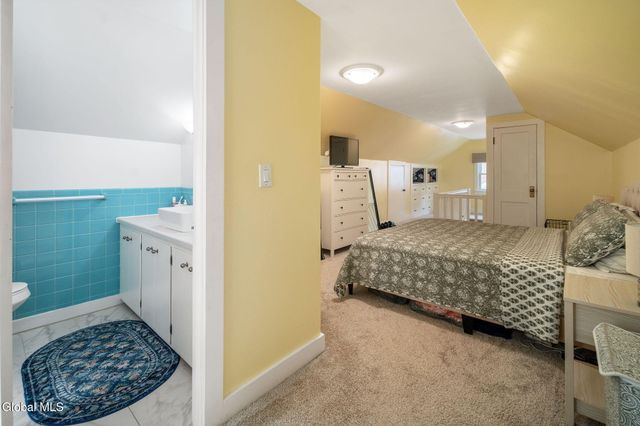 1548 Myron Street, Niskayuna, NY 12309