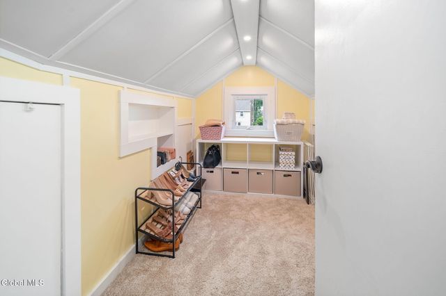 1548 Myron Street, Niskayuna, NY 12309