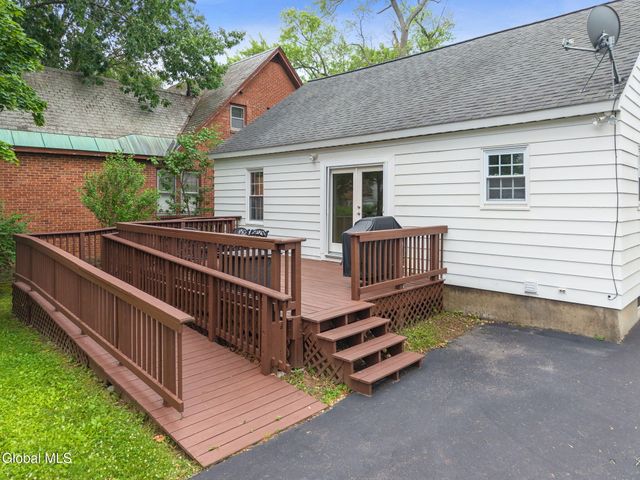 1548 Myron Street, Niskayuna, NY 12309
