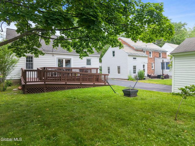 1548 Myron Street, Niskayuna, NY 12309