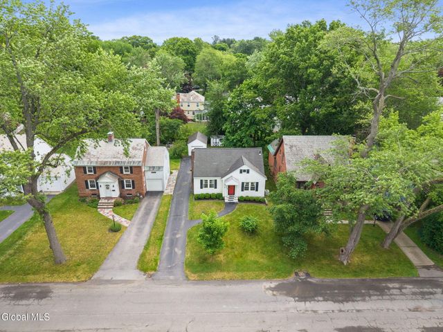 1548 Myron Street, Niskayuna, NY 12309