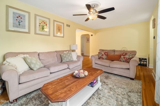 1548 Myron Street, Niskayuna, NY 12309