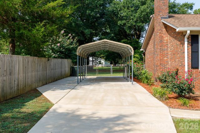 1667 Heatherhill Road, Rock Hill, SC 29732