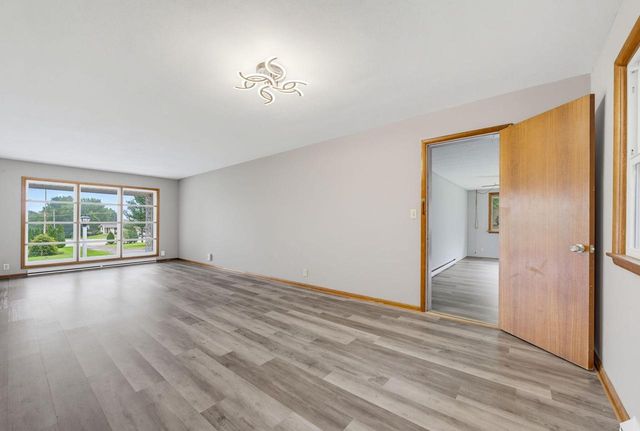 1604 N Green Bay ROAD, Mount Pleasant, WI 53406