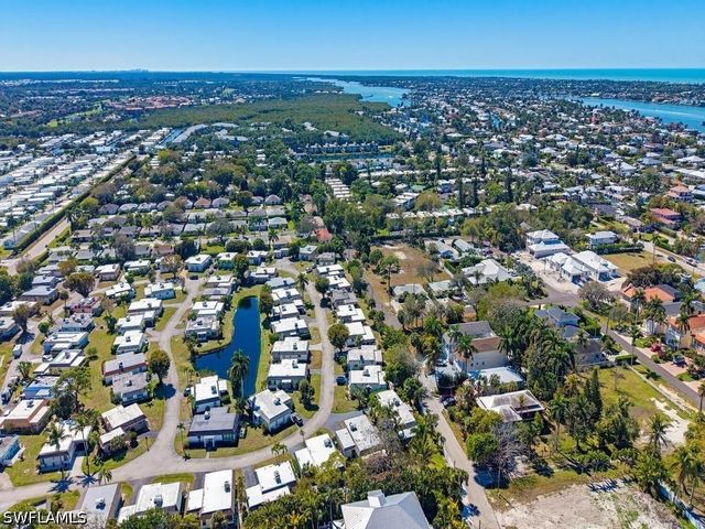 23 Knights Bridge RD A54, Naples, FL 34112