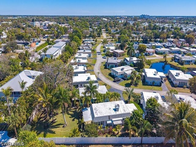 23 Knights Bridge RD A54, Naples, FL 34112