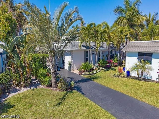 23 Knights Bridge RD A54, Naples, FL 34112