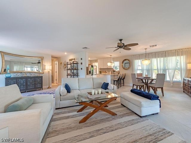 23 Knights Bridge RD A54, Naples, FL 34112