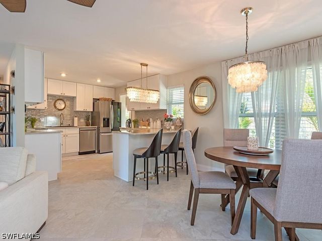 23 Knights Bridge RD A54, Naples, FL 34112