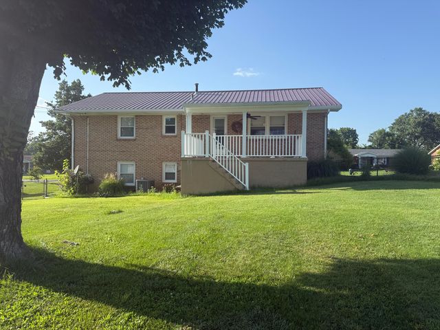 926 Riverside Drive, Harrodsburg, KY 40330