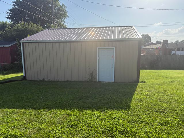 926 Riverside Drive, Harrodsburg, KY 40330