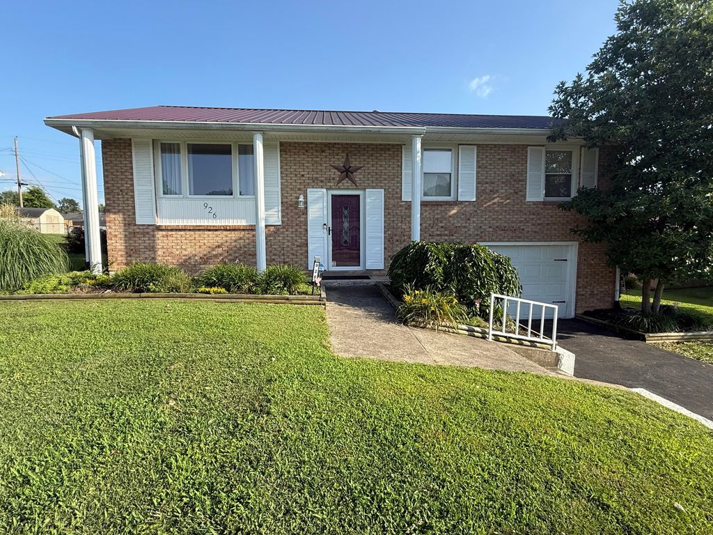 926 Riverside Drive, Harrodsburg, KY 40330