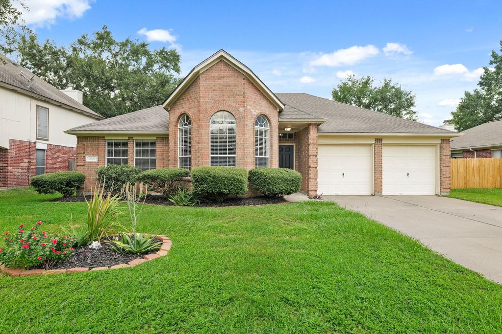 3651 Woodlace Drive, Humble, TX 77396