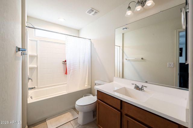 8834 S 70TH Lane, Laveen, AZ 85339