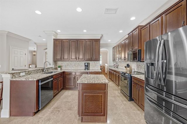 2817 ROLLING ACRES PLACE, Valrico, FL 33596