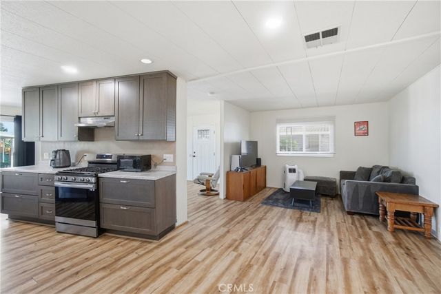 65 Via Sintra 65, Camarillo, CA 93012