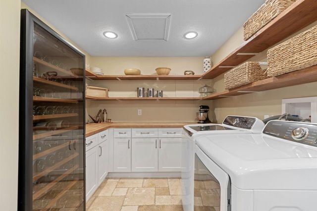 2865 SW 9th Street, Boynton Beach, FL 33435