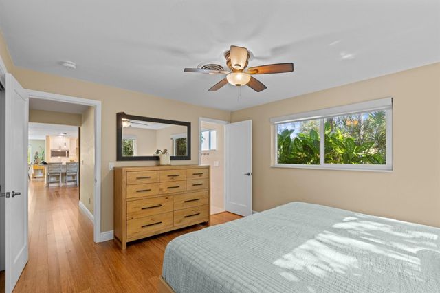 2865 SW 9th Street, Boynton Beach, FL 33435