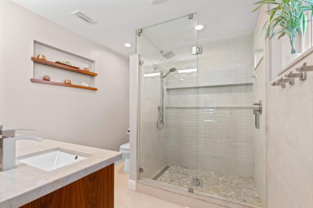 2865 SW 9th Street, Boynton Beach, FL 33435