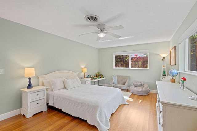 2865 SW 9th Street, Boynton Beach, FL 33435