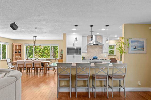 2865 SW 9th Street, Boynton Beach, FL 33435