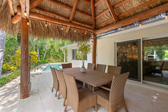 2865 SW 9th Street, Boynton Beach, FL 33435