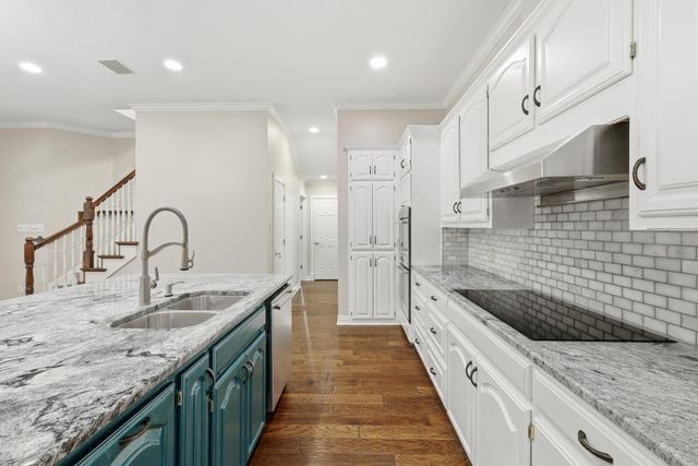 848 Birdsong, Bedford, TX 76021