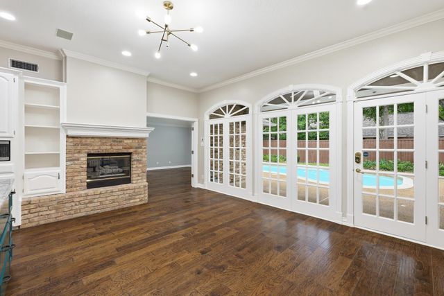 848 Birdsong, Bedford, TX 76021