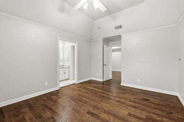 848 Birdsong, Bedford, TX 76021