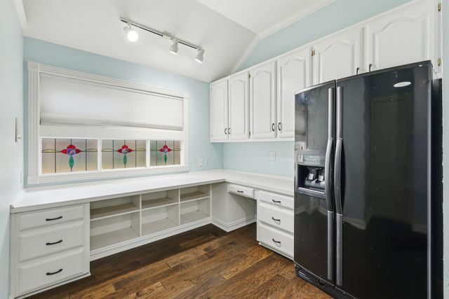 848 Birdsong, Bedford, TX 76021