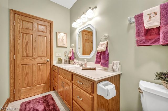 3302 Ashton Drive, Uniontown, OH 44685