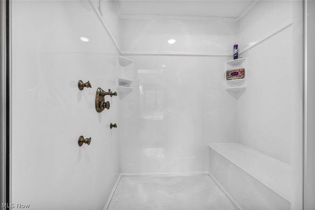 3302 Ashton Drive, Uniontown, OH 44685