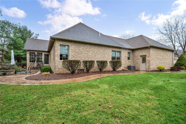 3302 Ashton Drive, Uniontown, OH 44685