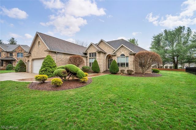 3302 Ashton Drive, Uniontown, OH 44685