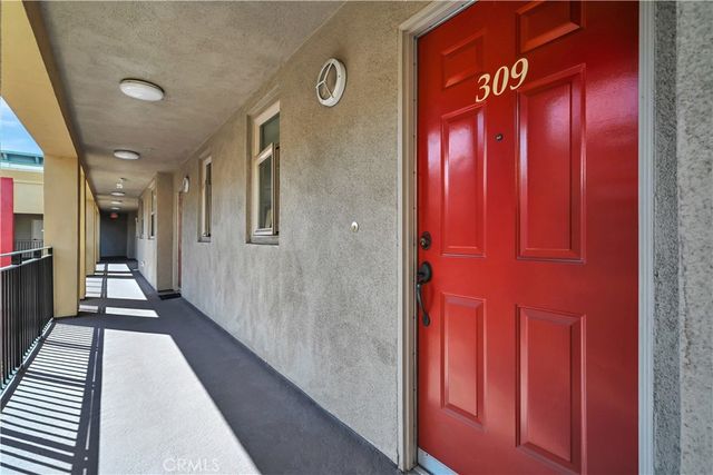 2742 Cabrillo 309, Torrance, CA 90501