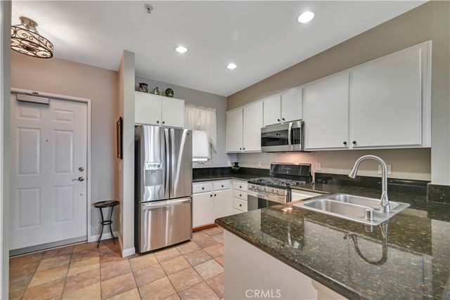 2742 Cabrillo 309, Torrance, CA 90501