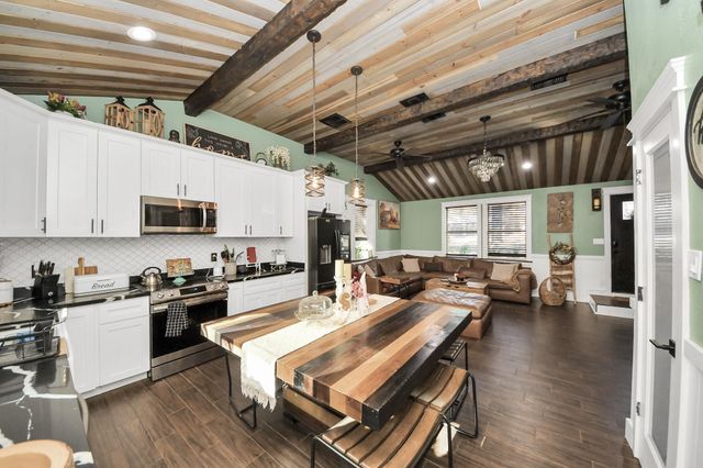 20202 River Ridge Dr, Porter, TX 77365