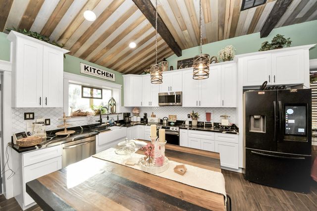 20202 River Ridge Dr, Porter, TX 77365