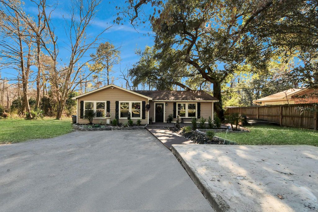 20202 River Ridge Dr, Porter, TX 77365