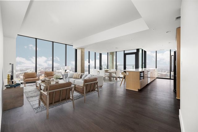 144 Oakes Street 2006, Grand Rapids, MI 49503