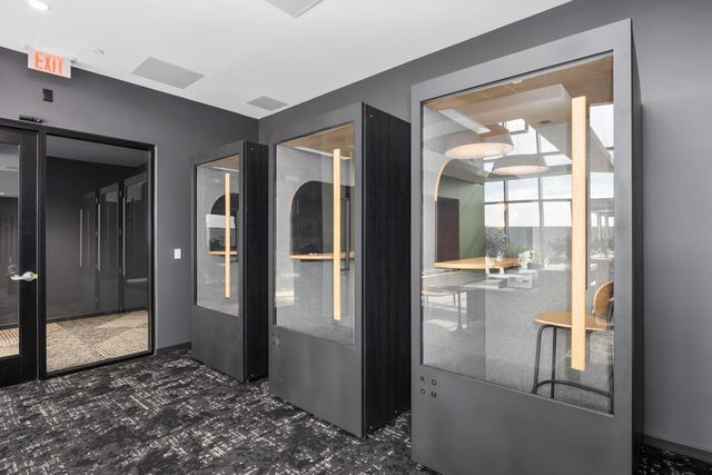 144 Oakes Street 2006, Grand Rapids, MI 49503