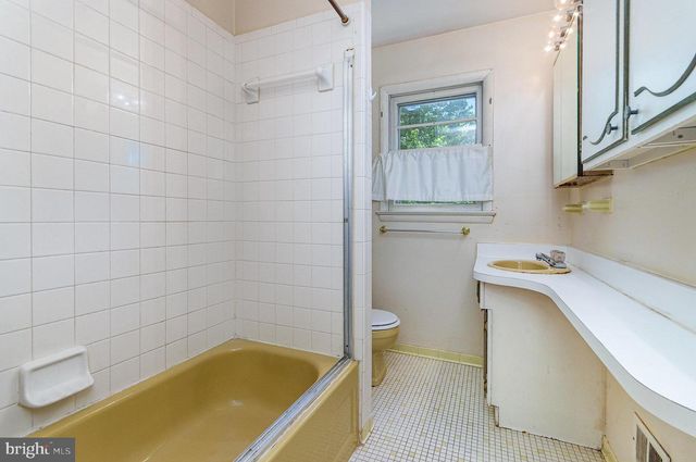 8809 VERNON VIEW DR, Alexandria, VA 22308