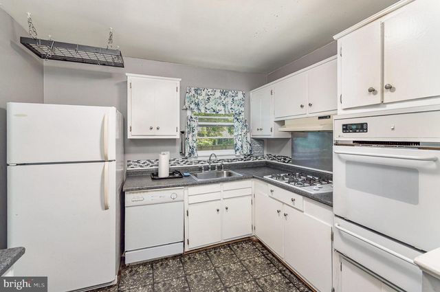8809 VERNON VIEW DR, Alexandria, VA 22308