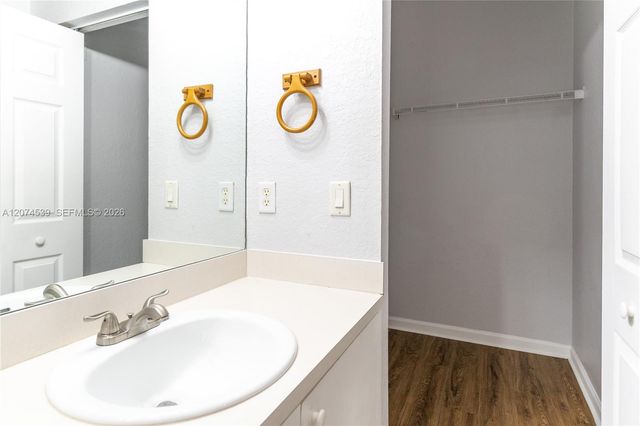 806 N Santa Catalina Circle, North Lauderdale, FL 33068